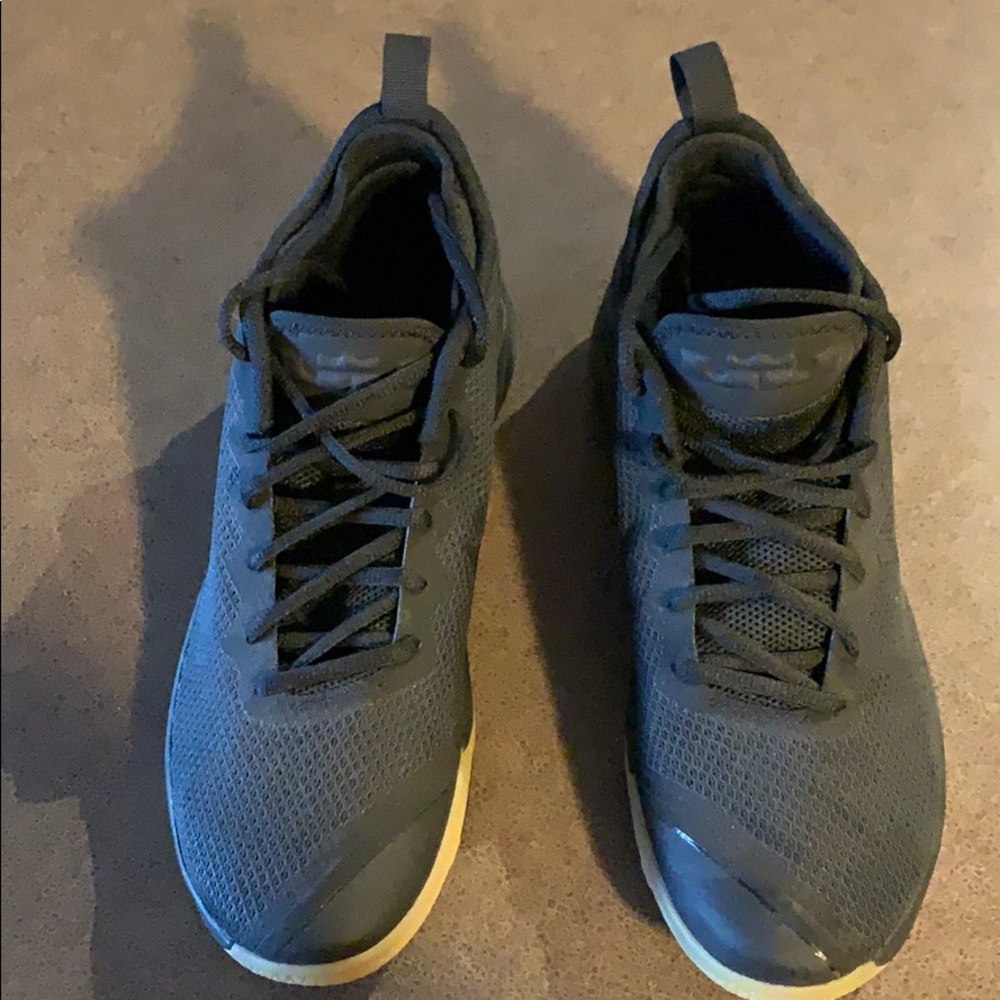 Nike Lebron’s size 9.5.